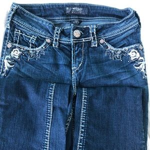 Silver Jeans Suki Flap 17” Size W25/L33
